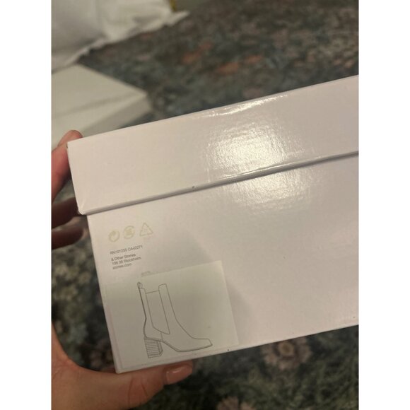 & OTHER STORIES Heeled Square Toe Chelsea Boots Black Womens Size US 5 - Picture 9 of 9